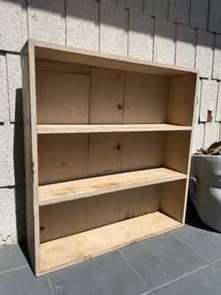 Rustic Chippy Wood Bookshelf