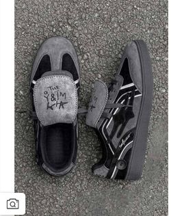 Retro Training Sneaker-Black