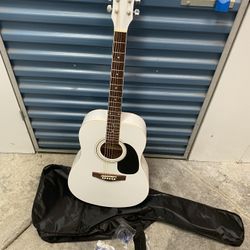 Acoustic Guitar. 🎸. Full Size   New