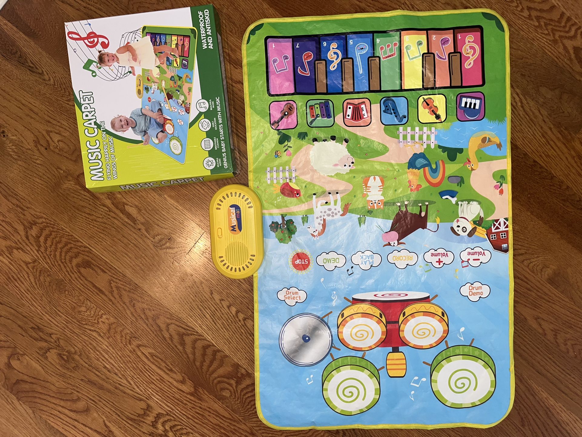 Baby/toddler Farm Music Rug