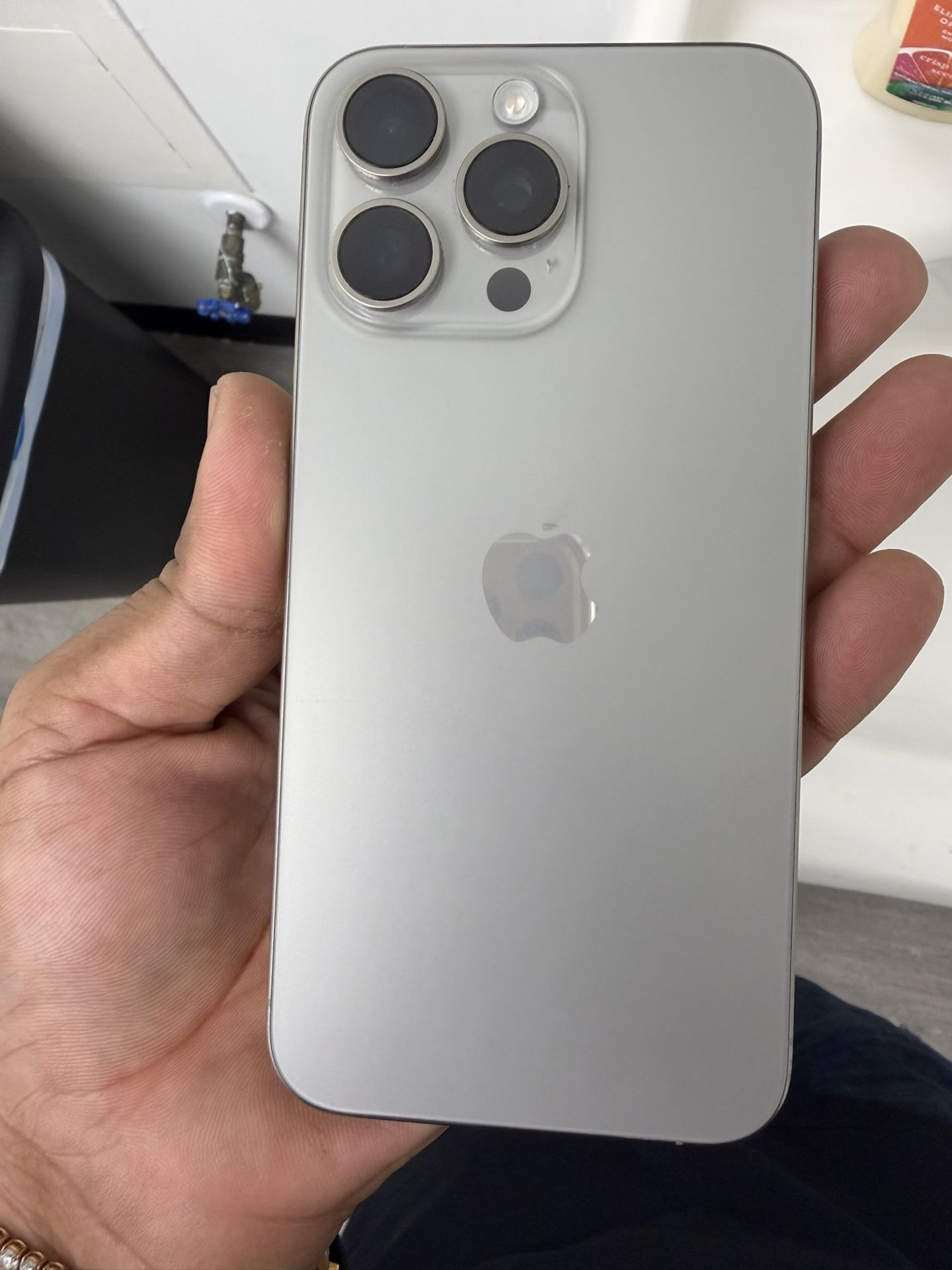 Apple iPhone Pro Max 15