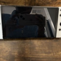 Nintendo Switch OLED – Works, Screen Scratched, Joy-Con Loose, Parental Lock