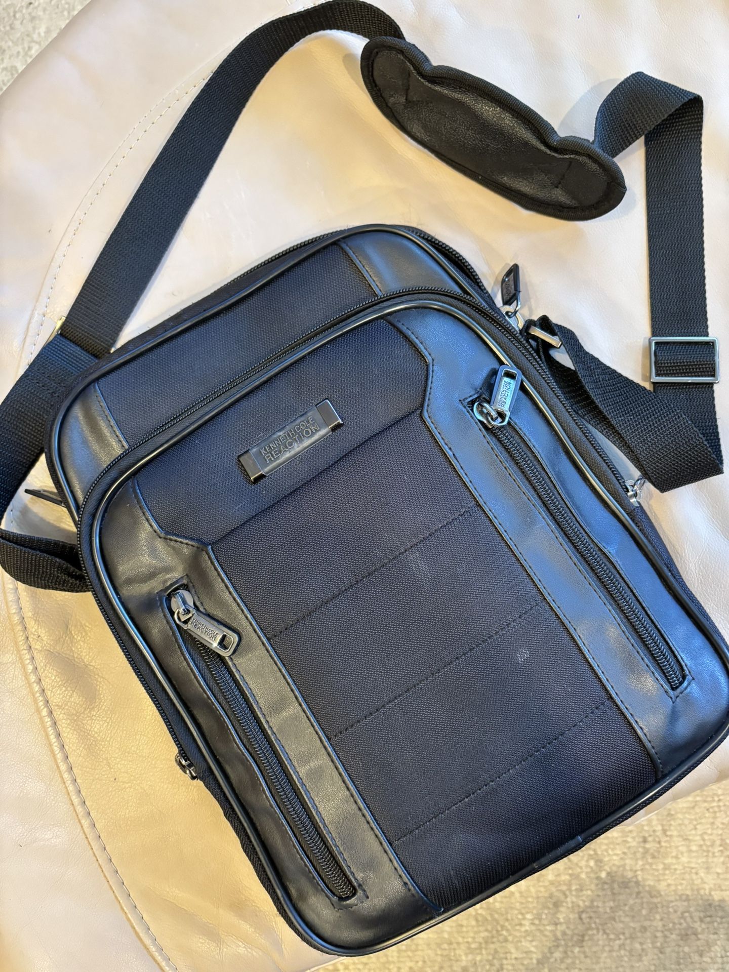 Kenneth Cole Messenger Bag