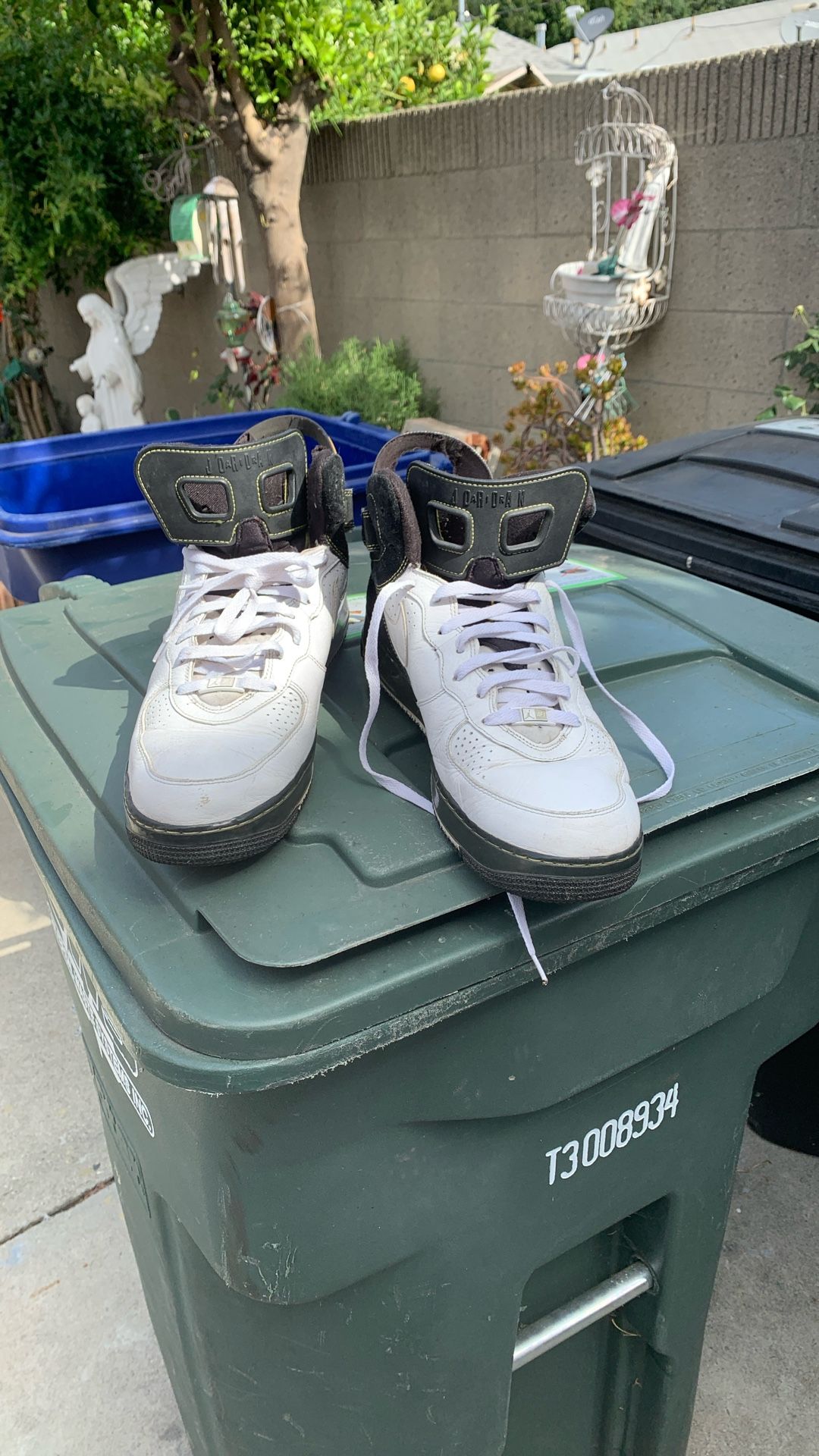 Air Jordan shoes