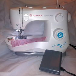 Singer Fashion Mate 3342 Sewing Machine LIKE NEW