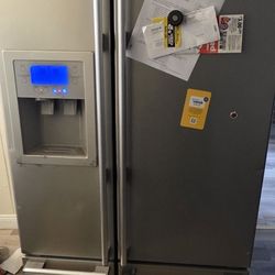 Refrigerator 