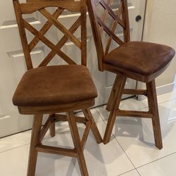 Swiveling Wood Bar Stools