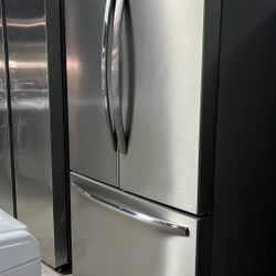 Frigidaire Gallery- 28.8 Cu. Ft. French Door Standard-Depth In Stainless Steel 