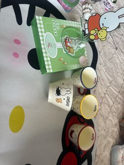 Miffy mugs, bow, phone stand