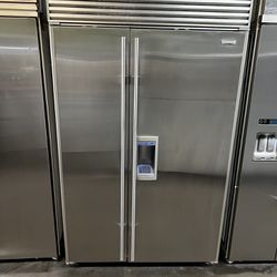 Sub Zero 48”wide Stainless Steel Built In Refrigerator Side By Side With Water And Ice Dispenser 