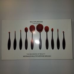 Multipurpose makeup brushes