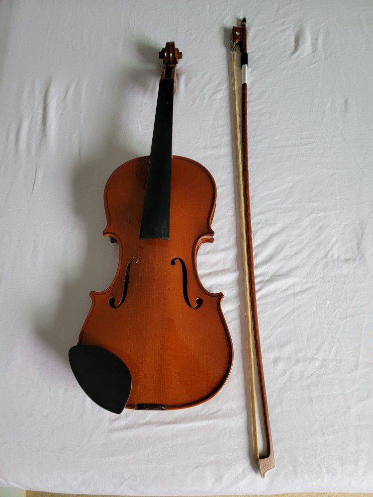 4/4 Violin + Case