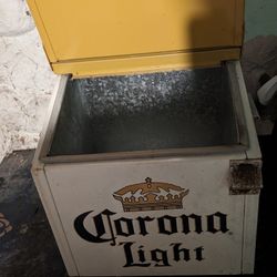 CORONA LIGHT COOLER 