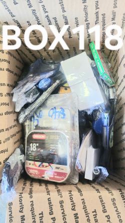 LOT, 1 box of random tools