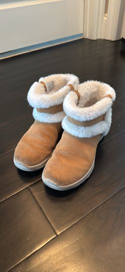 Sketchers Snow Boots Size 7.5
