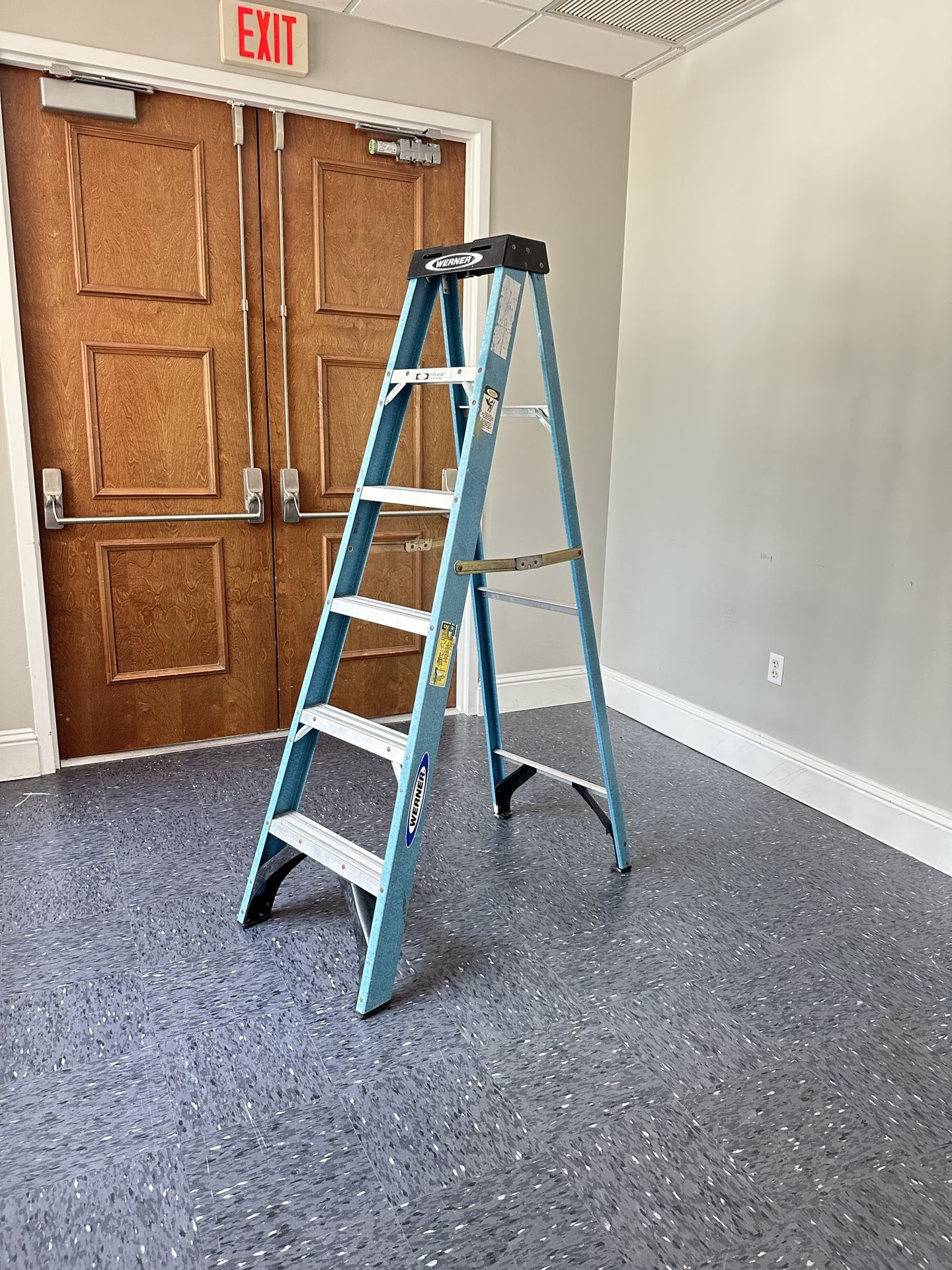 Werner Fiberglass 6ft Ladder