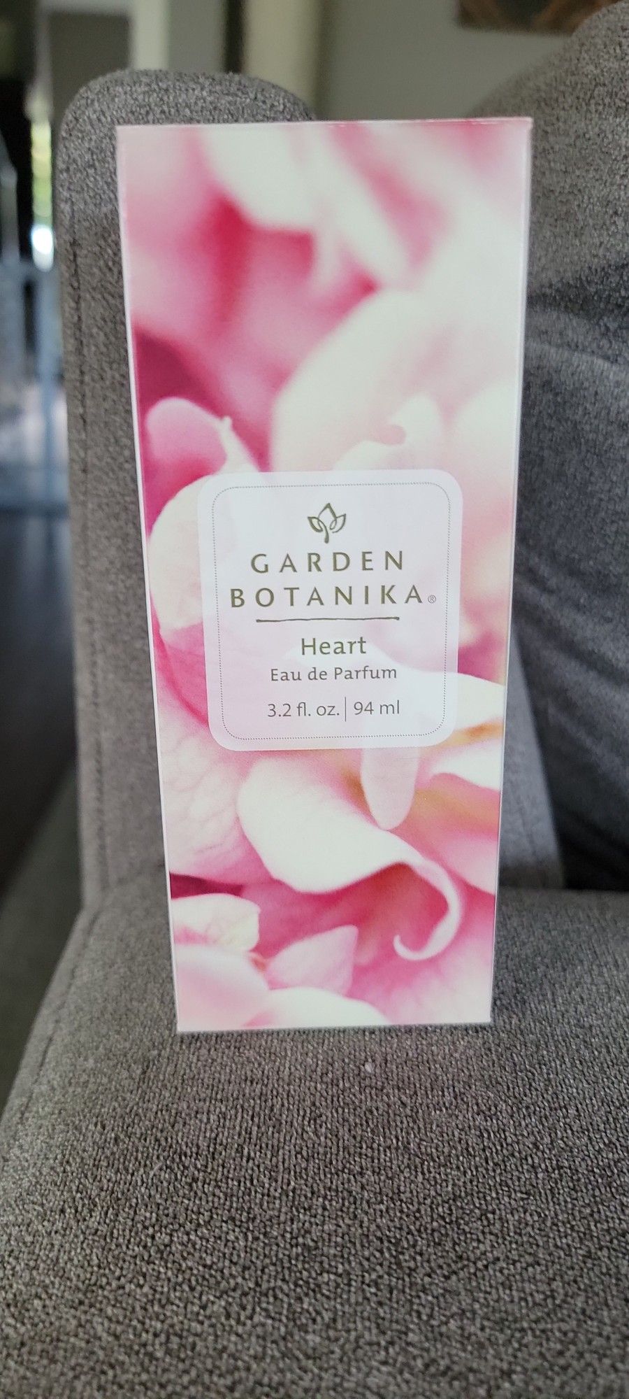Garden Botanika Heart Perfume