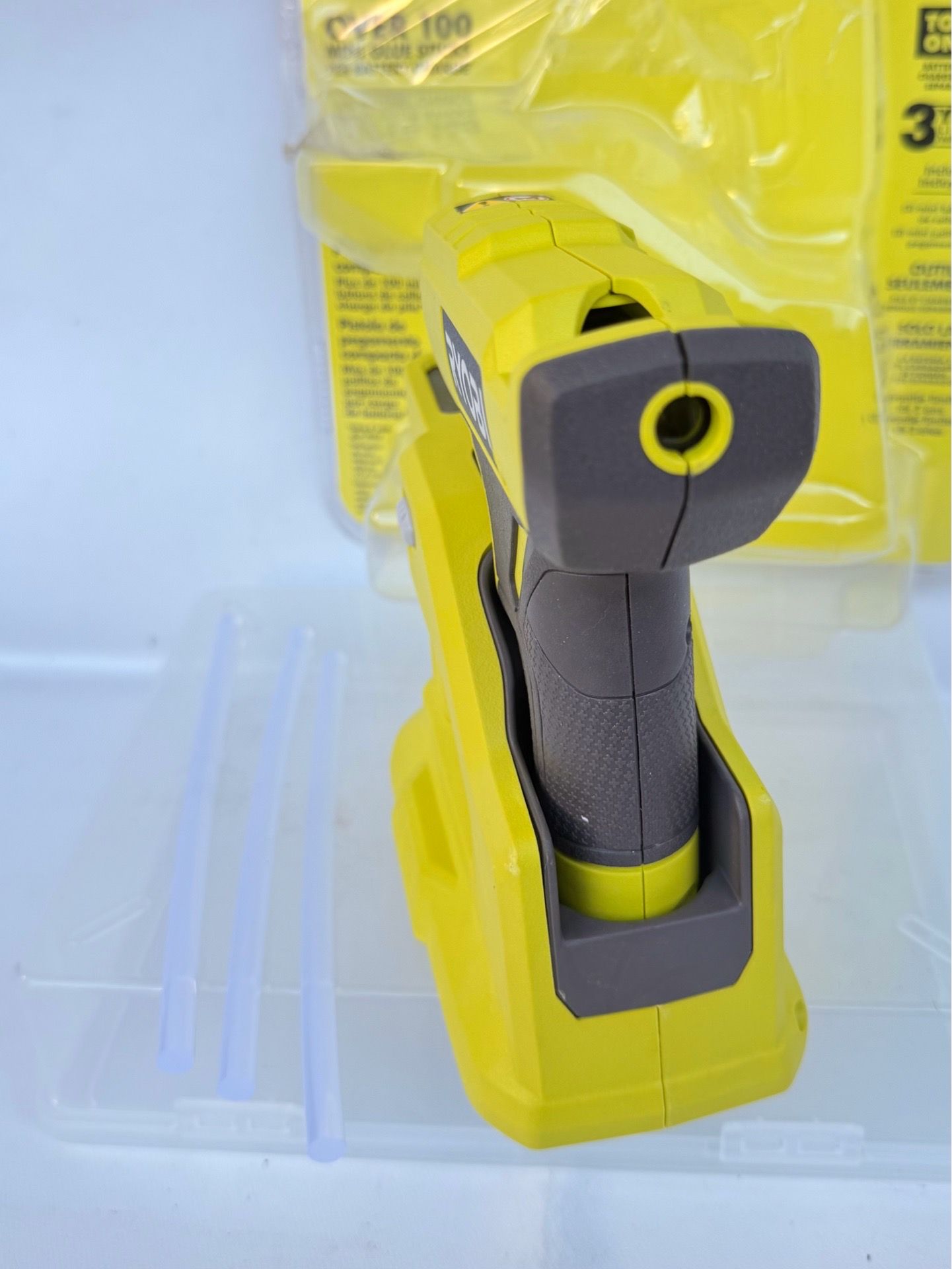 RYOBI ONE+ 18V Cordless Compact Glue Gun (Tool Only)