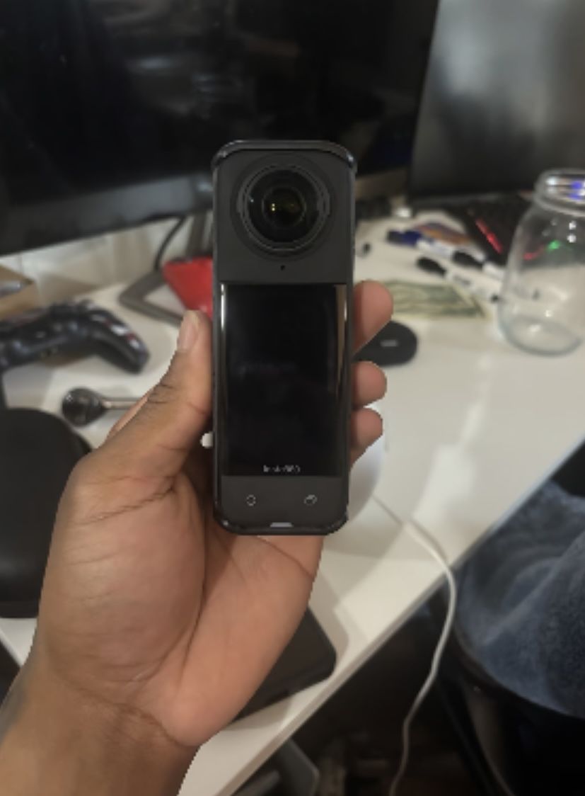 Insta 360 X4 / Selfie Stick / Rode Wireless Go2 / 256 sd