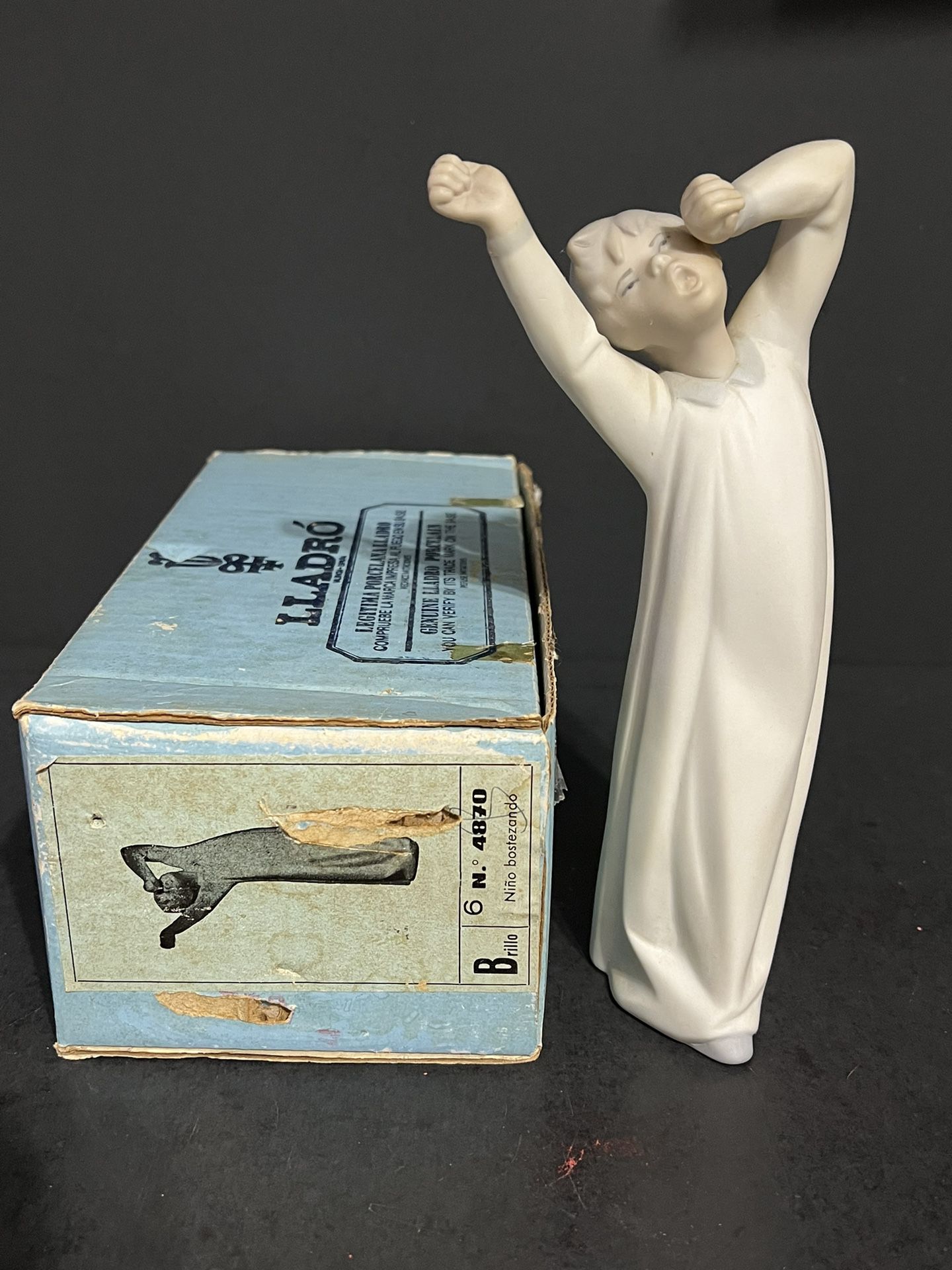 Retired Lladro Porcelain Figurine “Boy Yawning” 4870 With Box