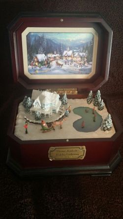 Thomas Kinkade Holiday Gathering Christmas Music Box
