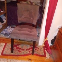 Single Gray Fabric Pleading Chair