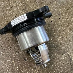 NEW 0P(contact info removed)D OEM BENTLEY LAMBORGHINI Engine Coolant Thermostat PORSCHE AUDI 