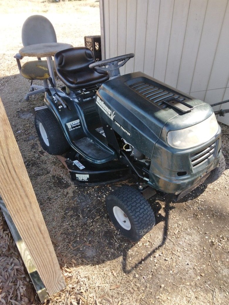 Bolens Lawn Tractor 6 Speed 38 Inch Cut