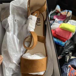 Women Wedged Heel Brand New