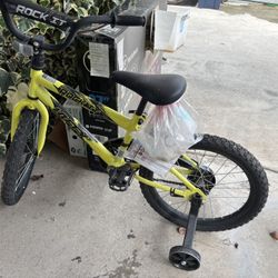 Kids Bike With Training Wheels 