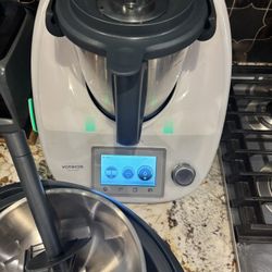 Thermomix TM5 With Accessories