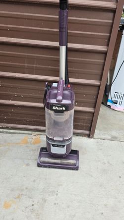 Shark navigator vacuum