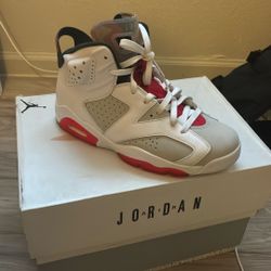 Air Jordan 6 Hare