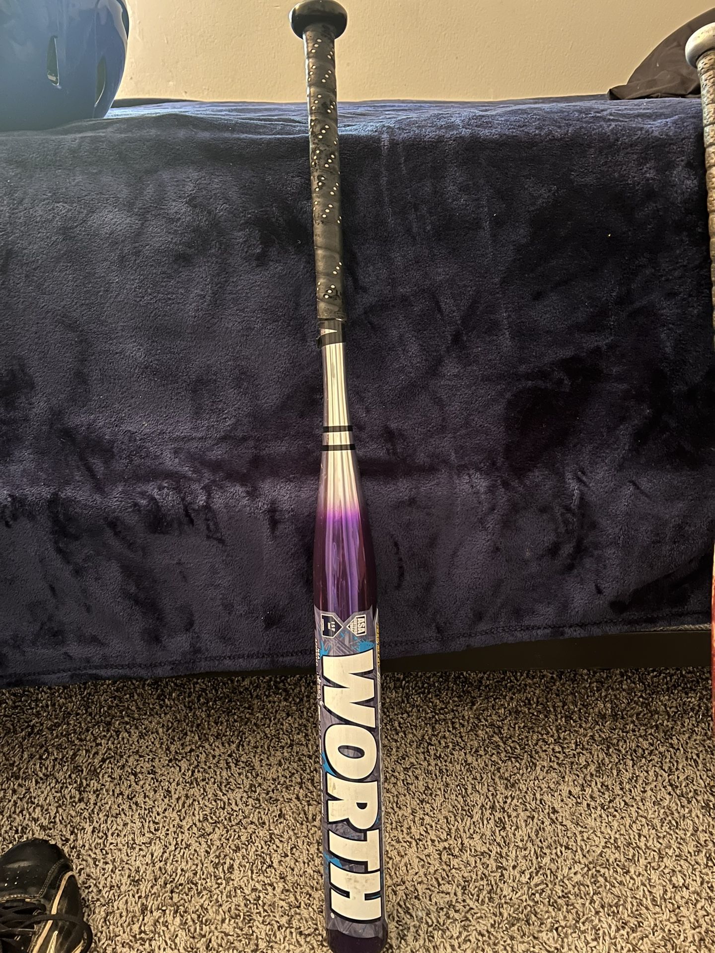BRAND NEW softball bat