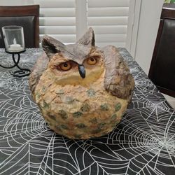 Owl Statue 