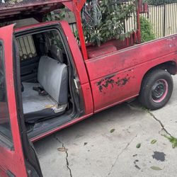 Nissan Pick Up 1994  Para  Partes 