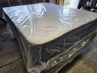 Stearns And Foster Queen