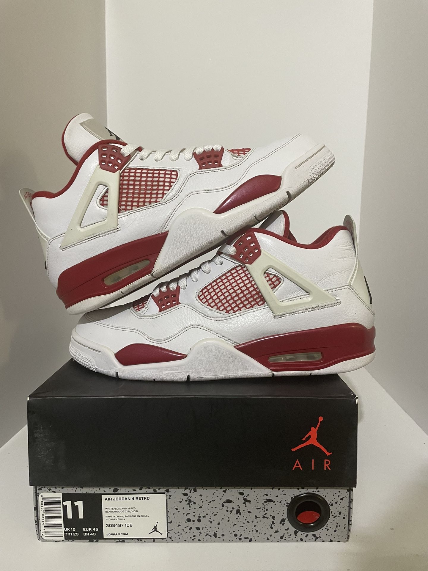 Alternative Jordan 4