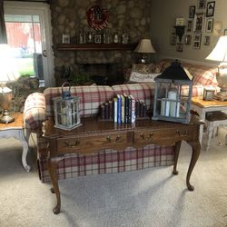 $50 (OBO) SOFA TABLE (ONLY)