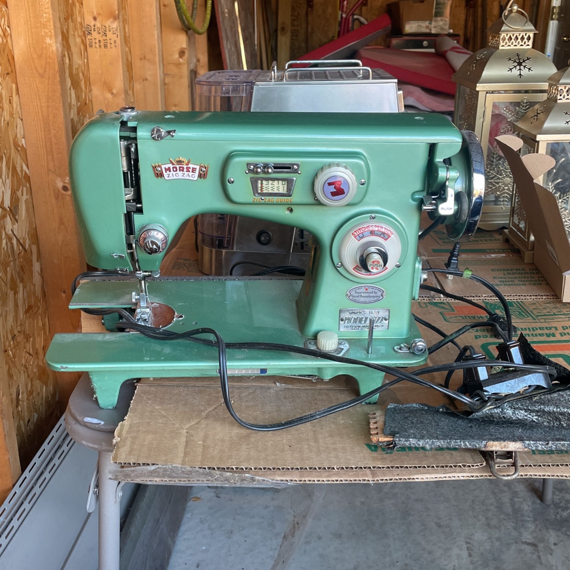 1950’s Vintage Morse Zig Zag Sewing Machine