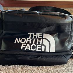 The North Face Gear Locker Duffel – 62L – Black