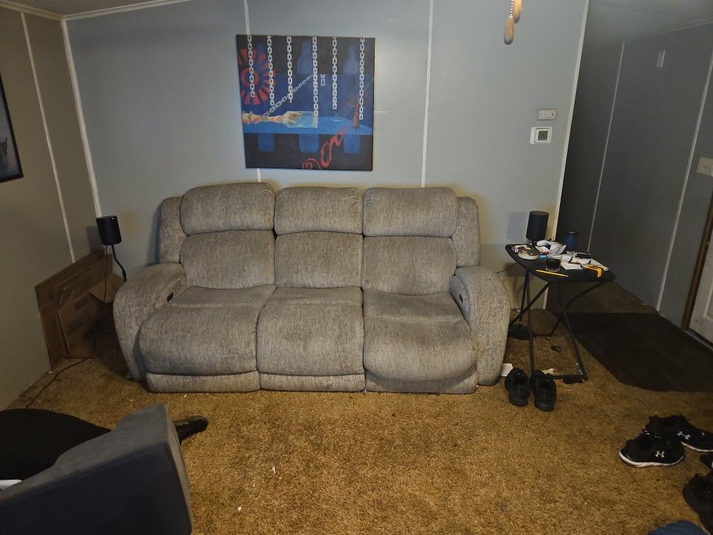 Recliner couch