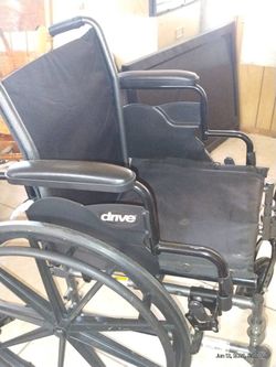 Drive wheelchair