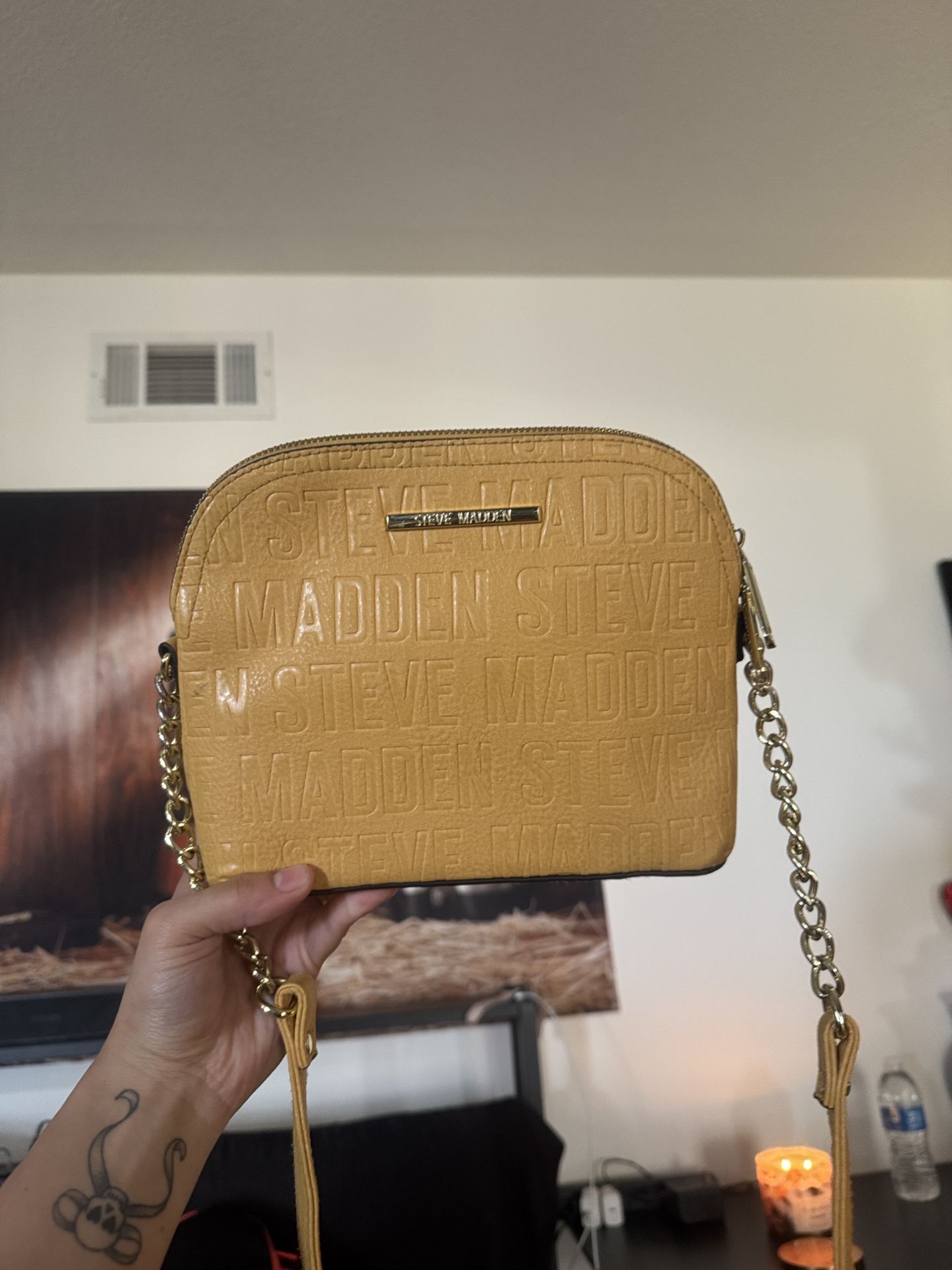 Steve Madden Yellow Cross Body Purse / Bag Women