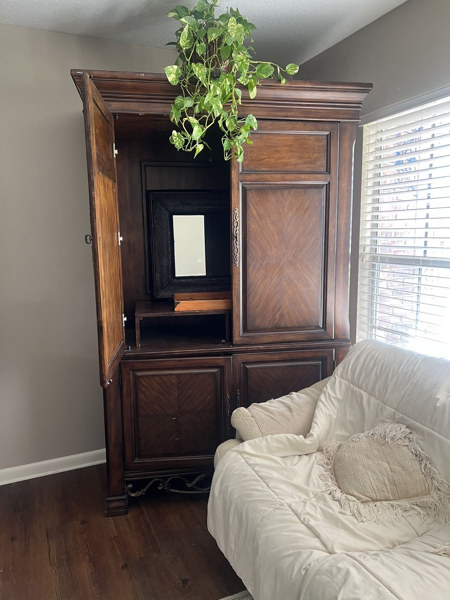Armoire/Barmoire