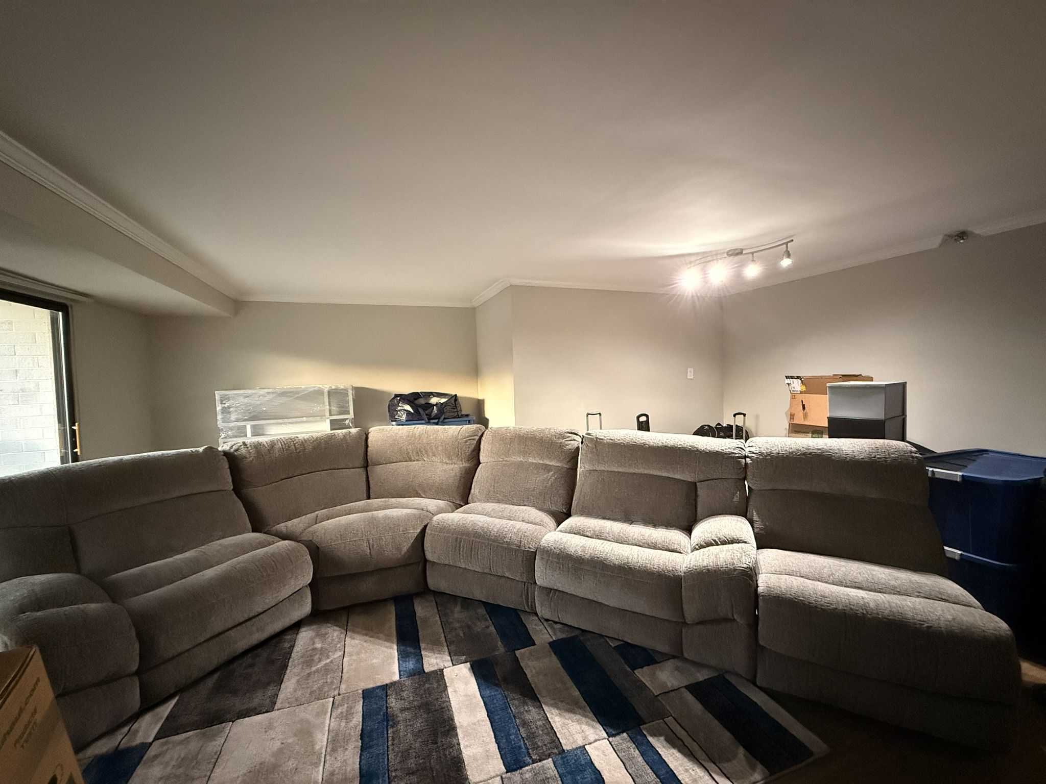 Sectional Recliner Sofa