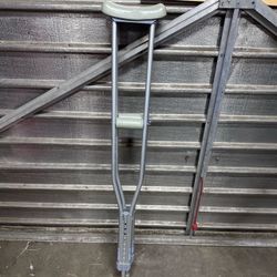 Crutches 5’2” To 5’10”