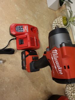 Milwaukee m18 impact  1/2 1600 lbs
