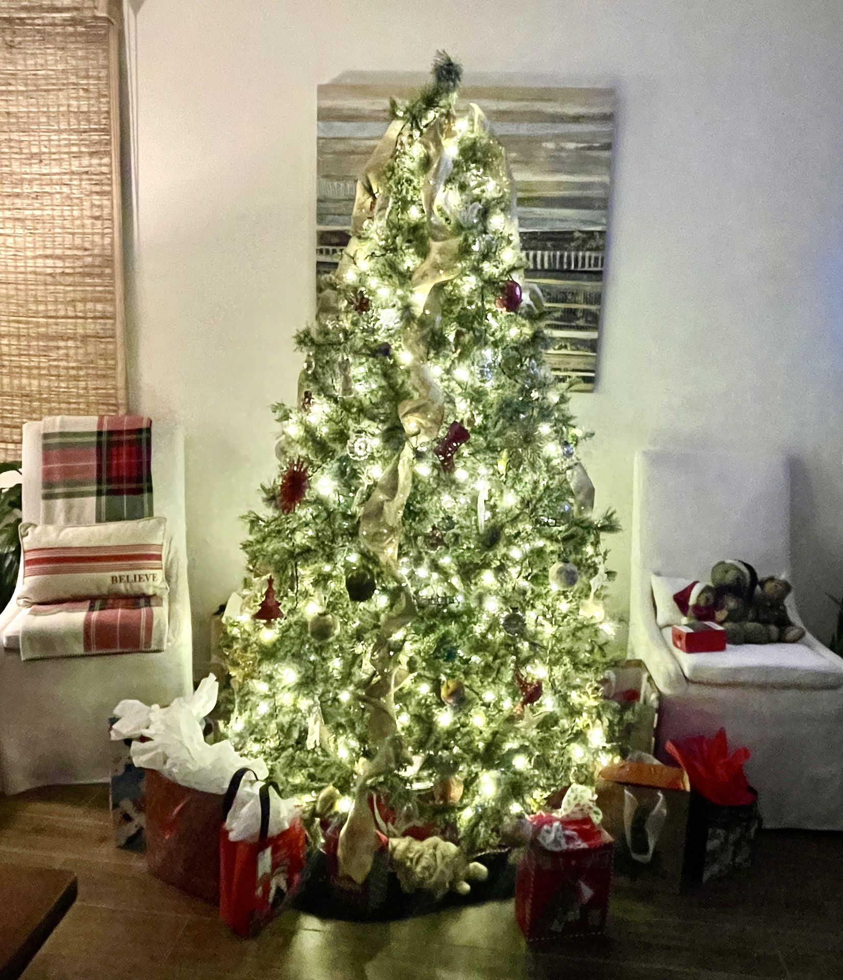 Christmas Tree 7.5’ Foot Beautiful Like Real 2 Different Tips 900+ New Lights