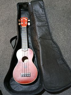 Stagg Soprano Ukulele with Gig Bag